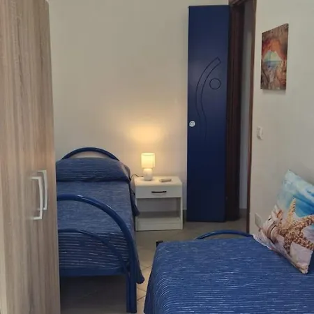 Paradise A 100mt Dal Mare Di Gallina