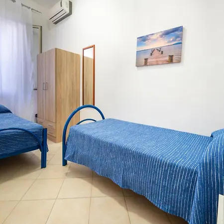 Paradise A 100mt Dal Mare Di Gallina